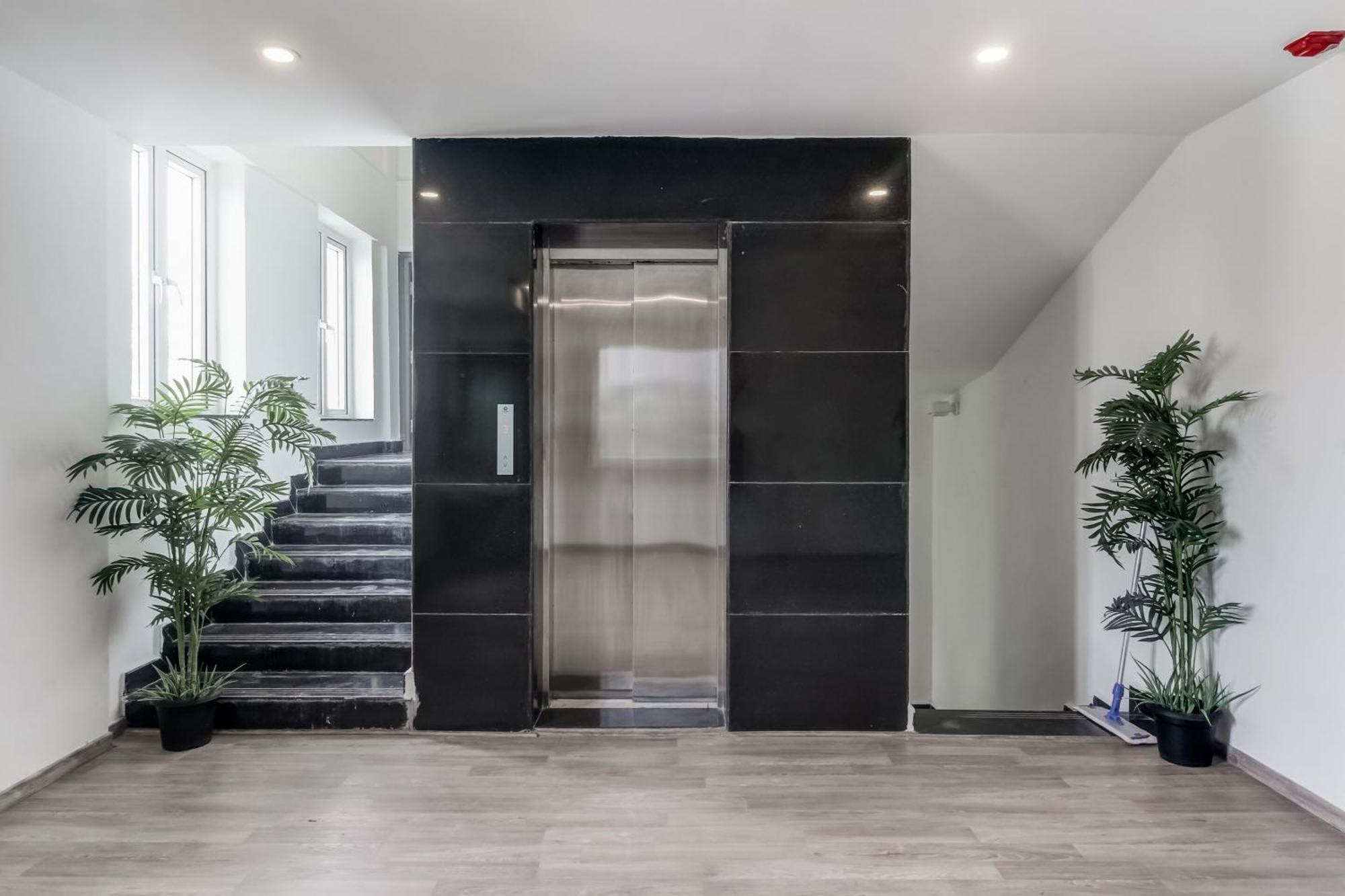 Hotel Super Townhouse Rcc Majestic 397 Lb Nagar Hajdarabad Zewnętrze zdjęcie
