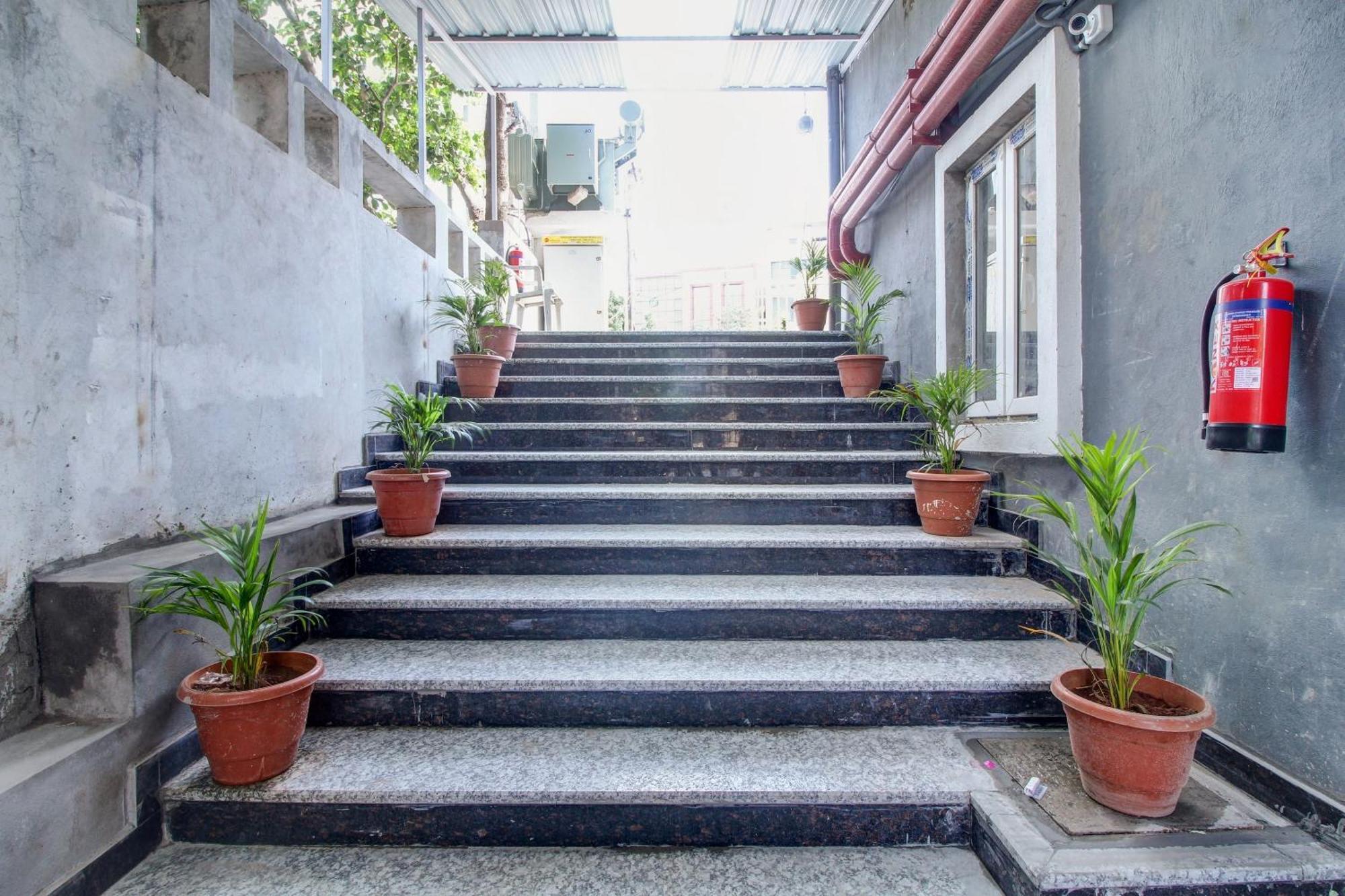 Hotel Super Townhouse Rcc Majestic 397 Lb Nagar Hajdarabad Zewnętrze zdjęcie