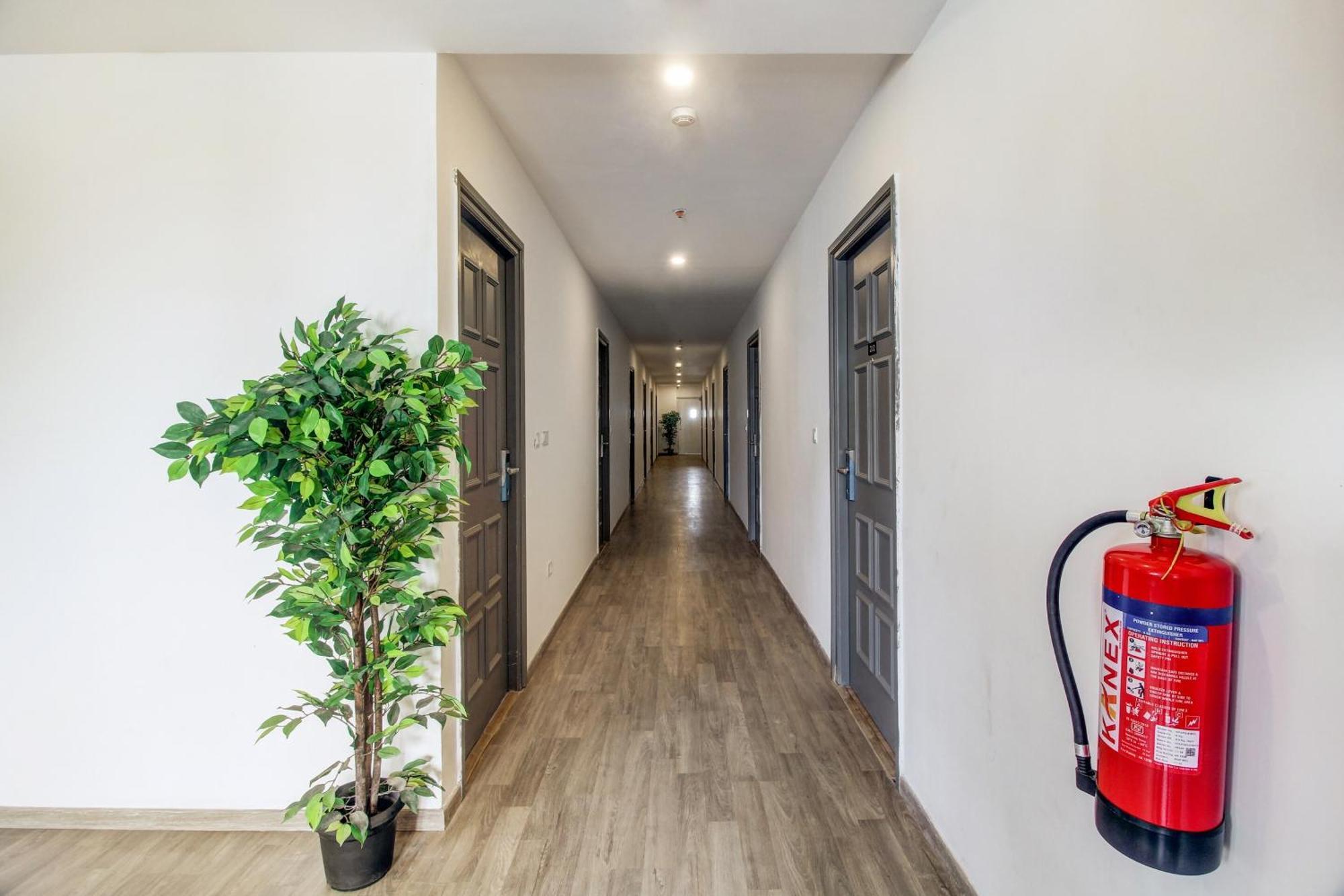 Hotel Super Townhouse Rcc Majestic 397 Lb Nagar Hajdarabad Zewnętrze zdjęcie